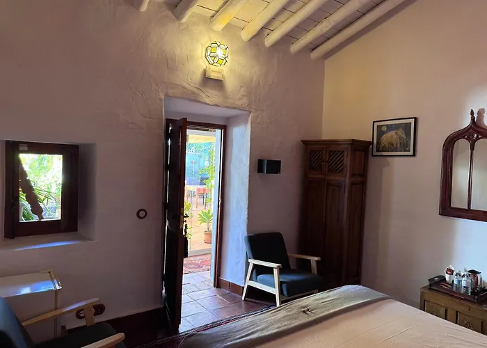 מלון La Guzmana De *