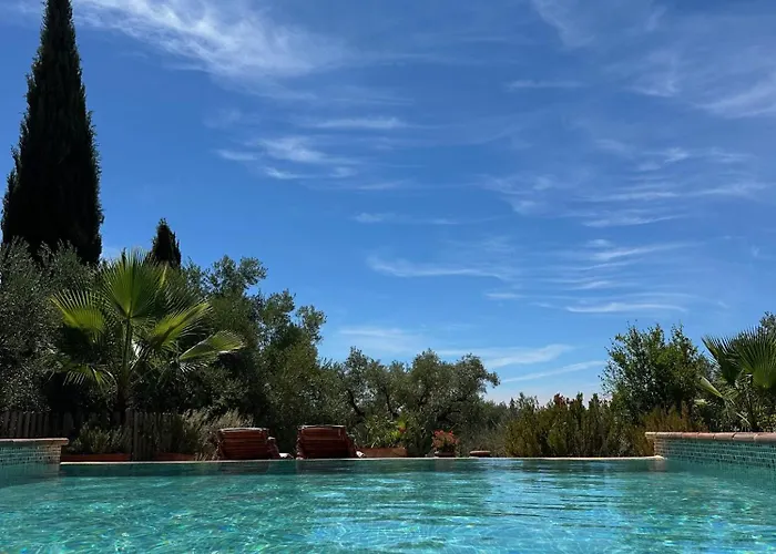 La Guzmana De * רונדה